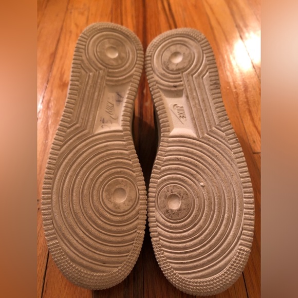Nike Air Force - Picture 5 of 7